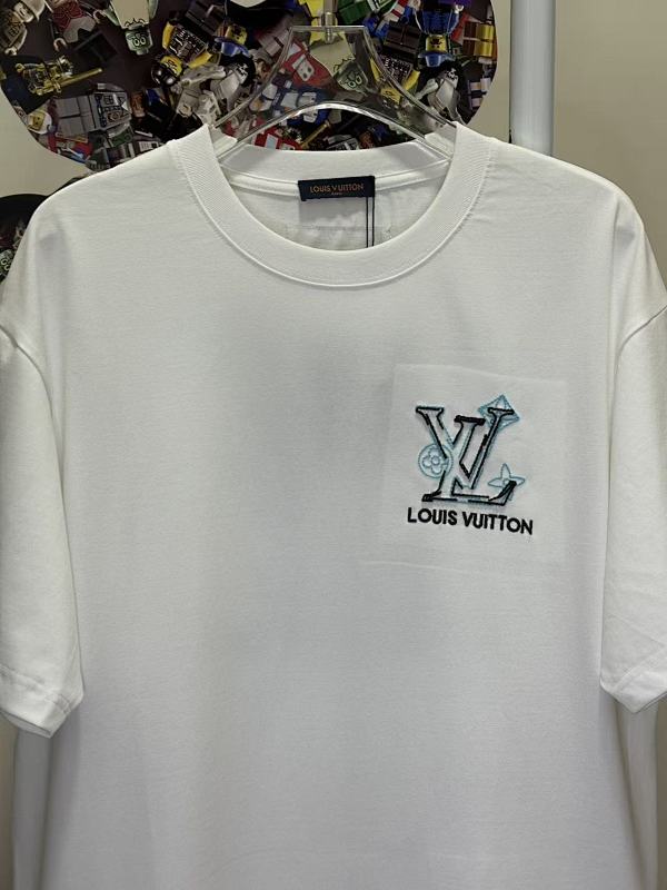 LOUIS VUITTON L26601 Short Sleeve T-Shirt Style 2