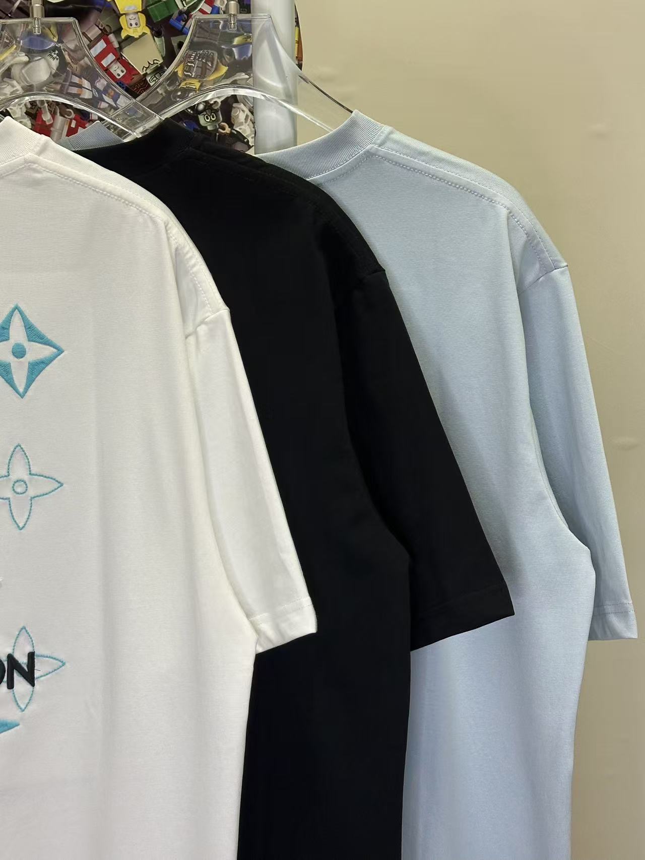 LOUIS VUITTON L26601 Short Sleeve T-Shirt Style 2