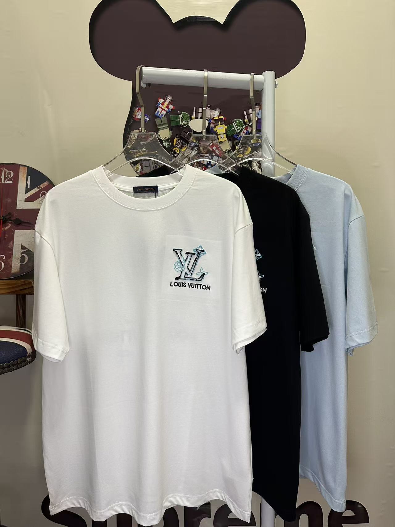 LOUIS VUITTON L26601 Short Sleeve T-Shirt Style 2