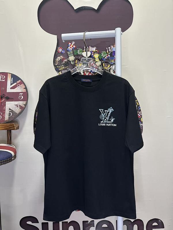 LOUIS VUITTON L26601 Short Sleeve T-Shirt Style 3