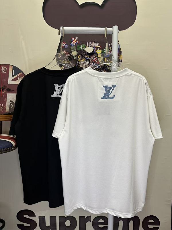 LOUIS VUITTON L26603 Short Sleeve T-Shirt Style 2