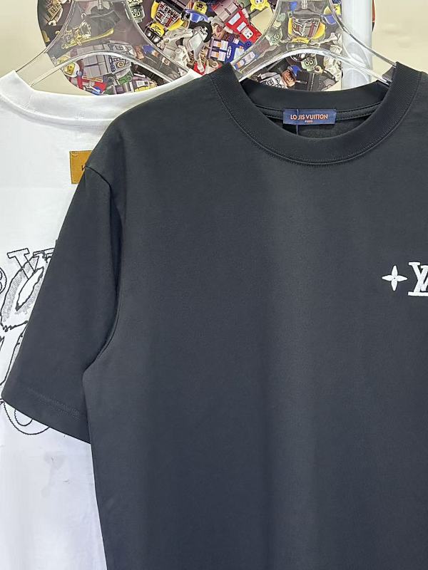 LOUIS VUITTON L26612 Short Sleeve T-Shirt Style 1