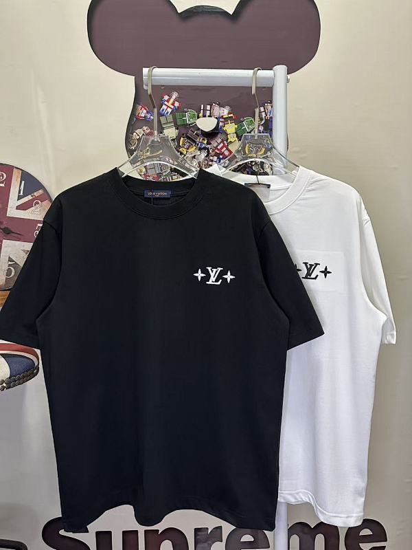 LOUIS VUITTON L26612 Short Sleeve T-Shirt Style 1