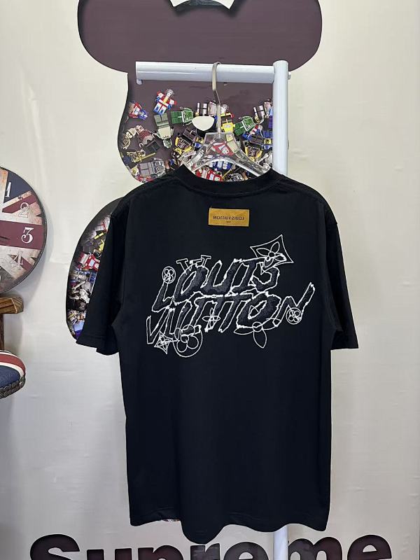 LOUIS VUITTON L26612 Short Sleeve T-Shirt Style 1