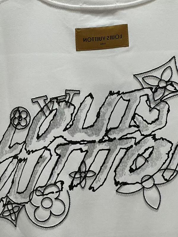 LOUIS VUITTON L26612 Short Sleeve T-Shirt Style 2