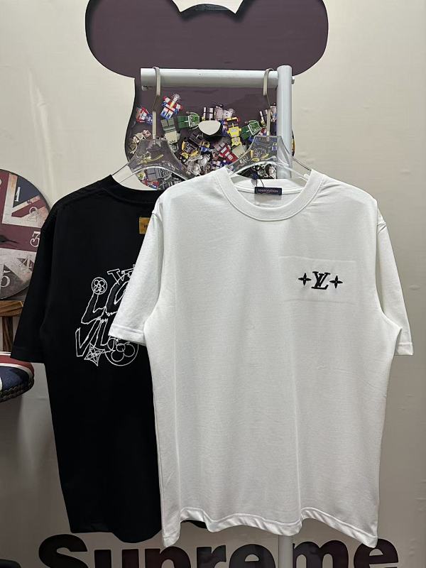 LOUIS VUITTON L26612 Short Sleeve T-Shirt Style 2