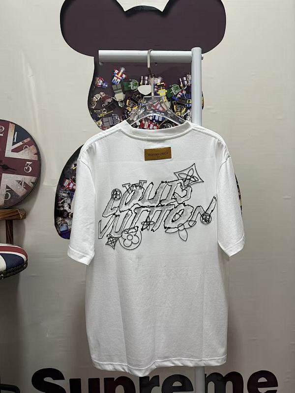 LOUIS VUITTON L26612 Short Sleeve T-Shirt Style 2