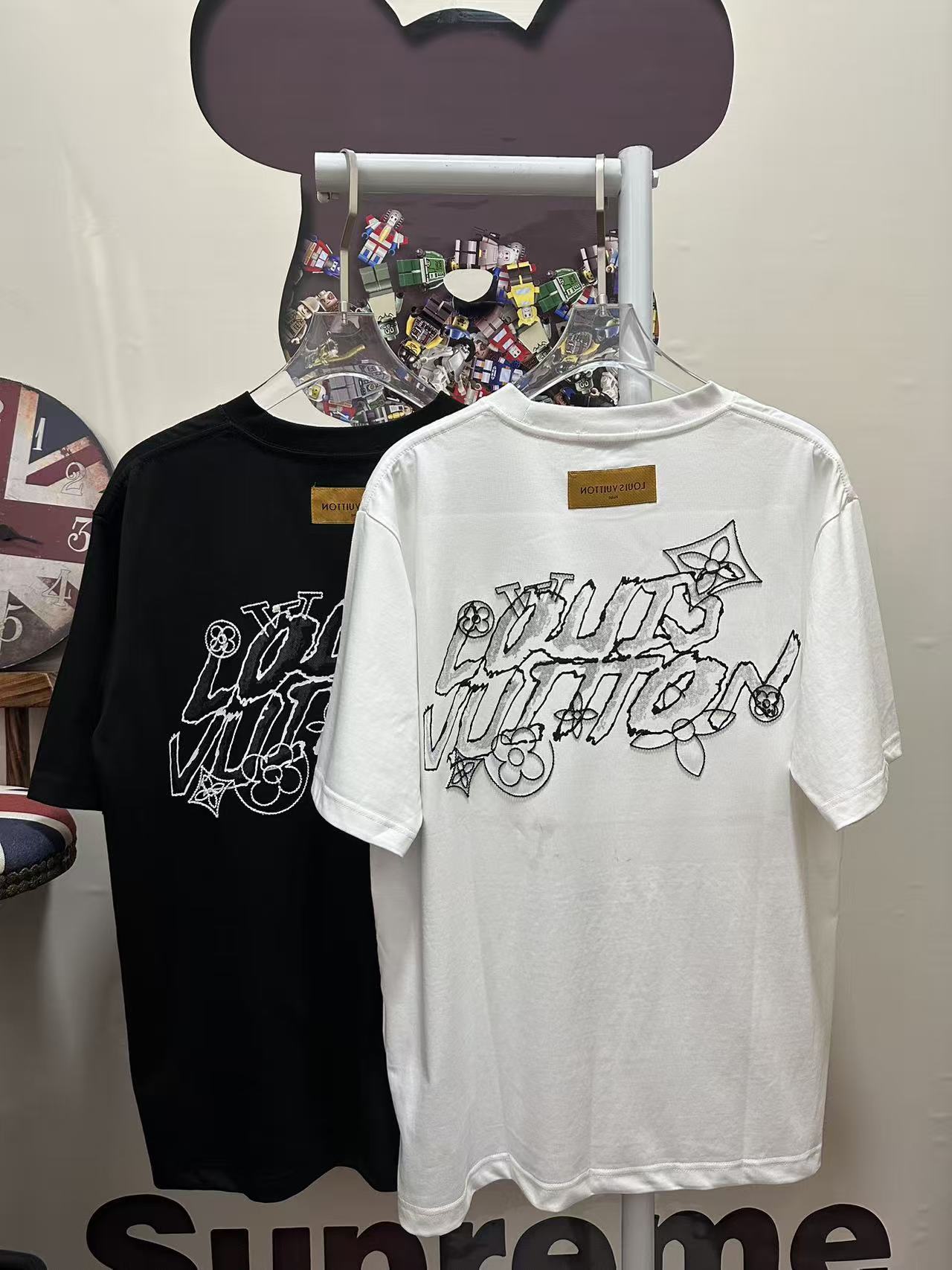LOUIS VUITTON L26612 Short Sleeve T-Shirt Style 2