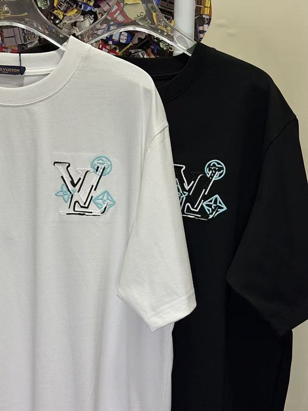 LOUIS VUITTON L26613 Short Sleeve T-Shirt Style 1