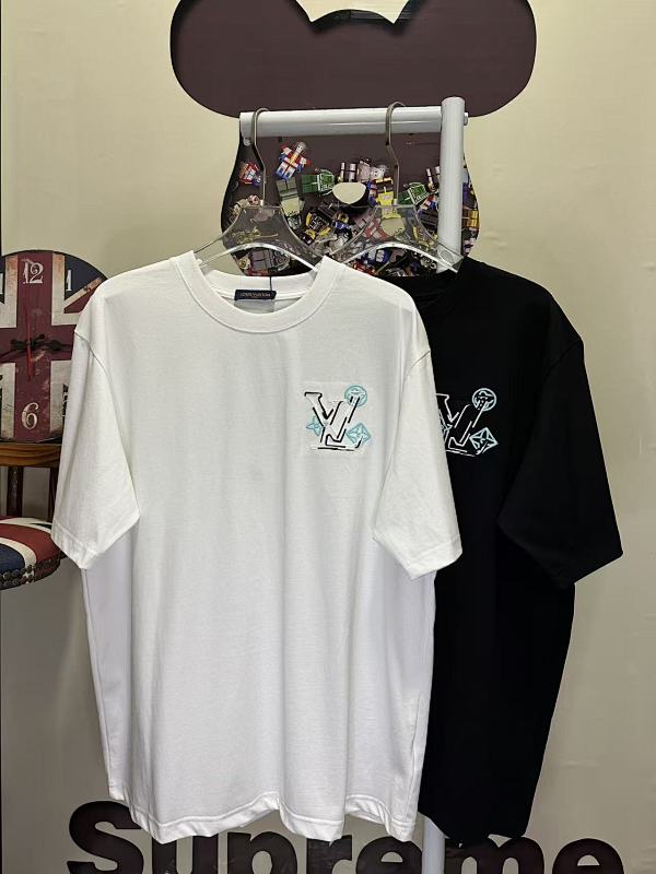 LOUIS VUITTON L26613 Short Sleeve T-Shirt Style 1