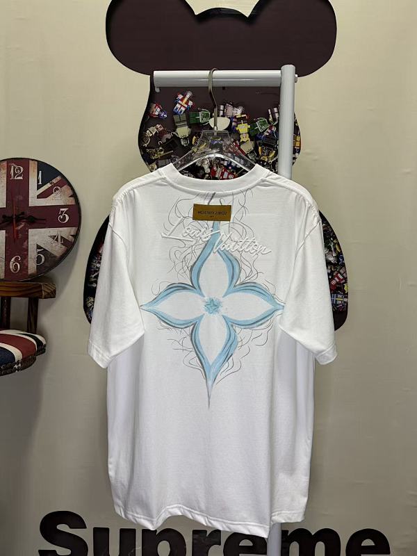 LOUIS VUITTON L26613 Short Sleeve T-Shirt Style 1