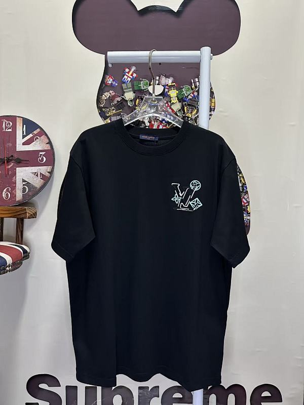 LOUIS VUITTON L26613 Short Sleeve T-Shirt Style 2