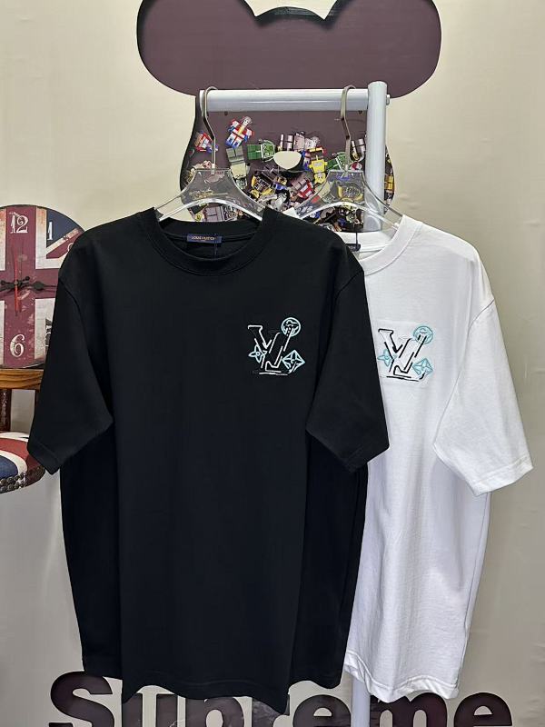 LOUIS VUITTON L26613 Short Sleeve T-Shirt Style 2