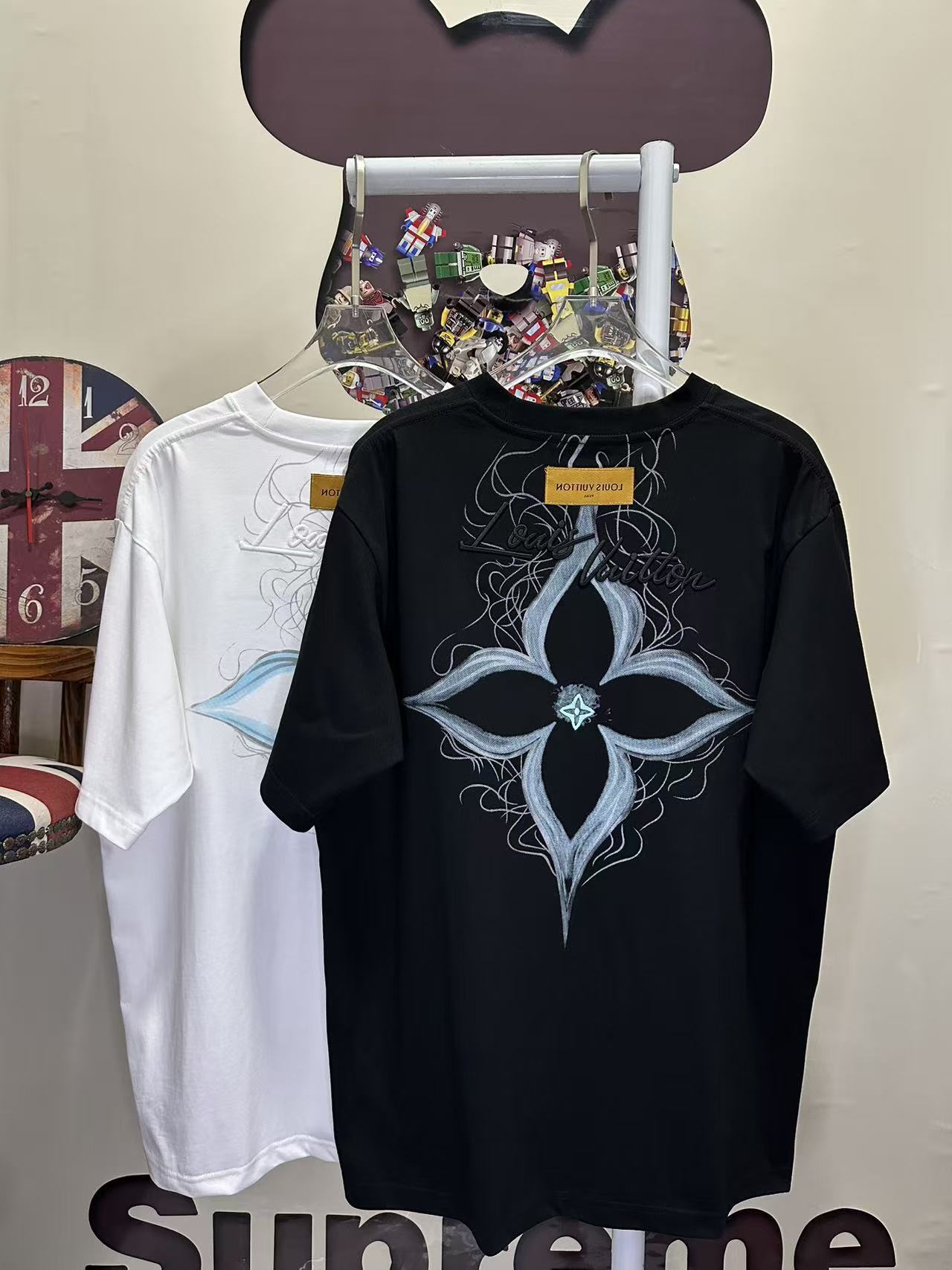 LOUIS VUITTON L26613 Short Sleeve T-Shirt Style 2