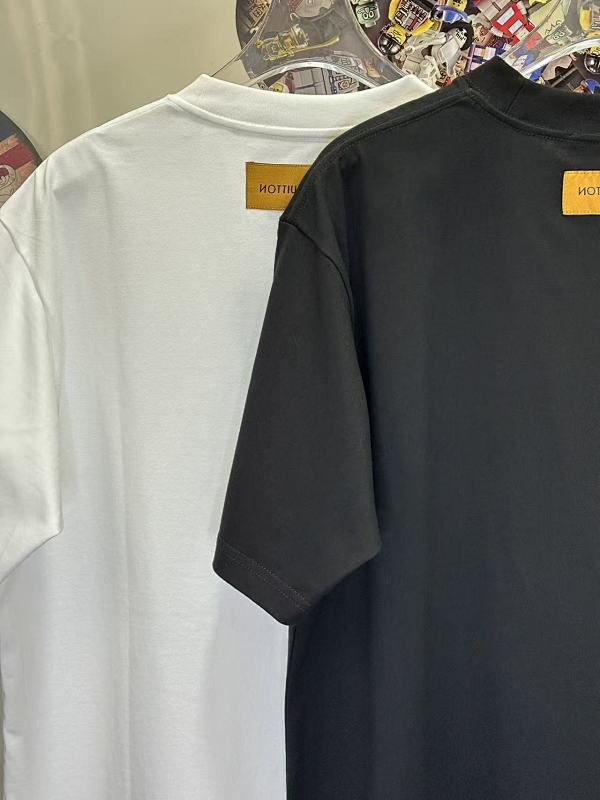 LOUIS VUITTON L26615 Short Sleeve T-Shirt Style 1