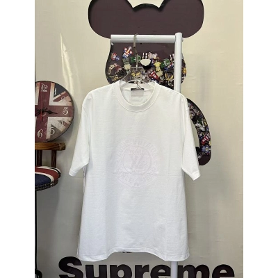 LOUIS VUITTON L26615 Short Sleeve T-Shirt Style 2 01