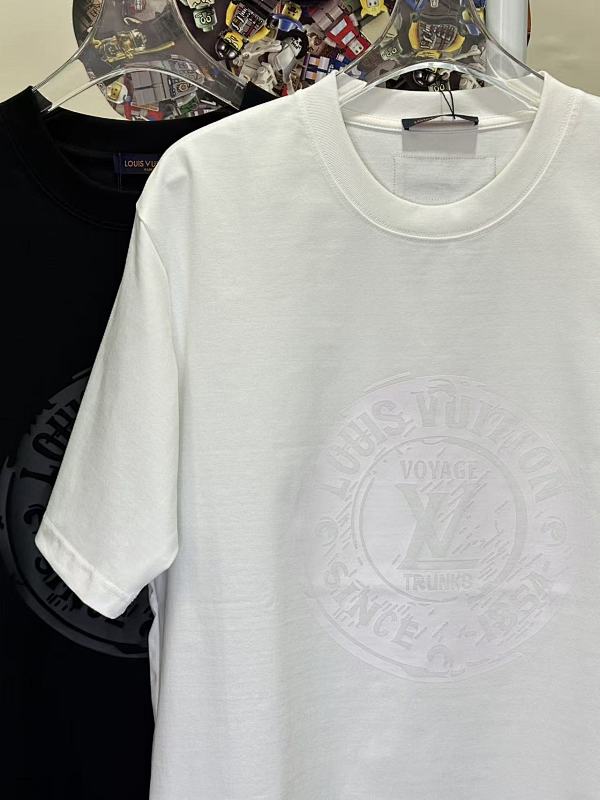 LOUIS VUITTON L26615 Short Sleeve T-Shirt Style 2