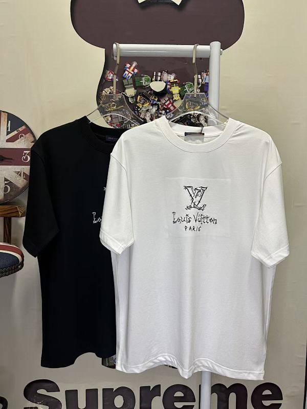 LOUIS VUITTON L26618 Short Sleeve T-Shirt Style 1