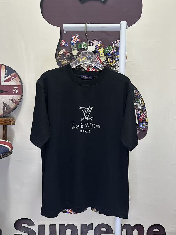 LOUIS VUITTON L26618 Short Sleeve T-Shirt Style 2