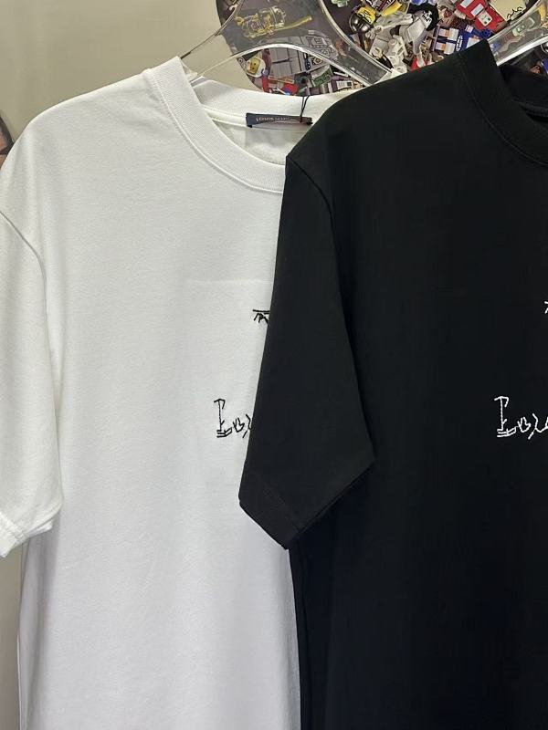 LOUIS VUITTON L26618 Short Sleeve T-Shirt Style 2