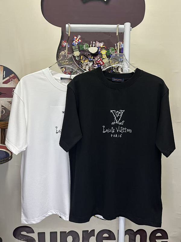LOUIS VUITTON L26618 Short Sleeve T-Shirt Style 2