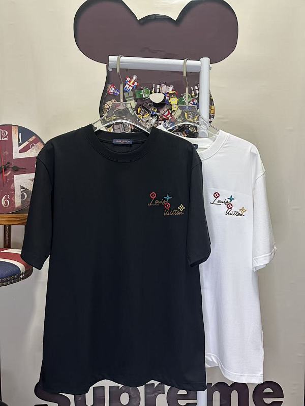 LOUIS VUITTON L26622 Short Sleeve T-Shirt Style 1