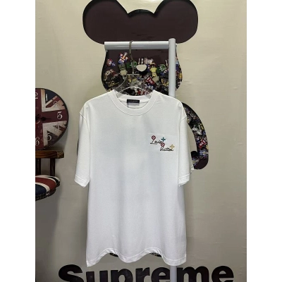 LOUIS VUITTON L26622 Short Sleeve T-Shirt Style 2 01