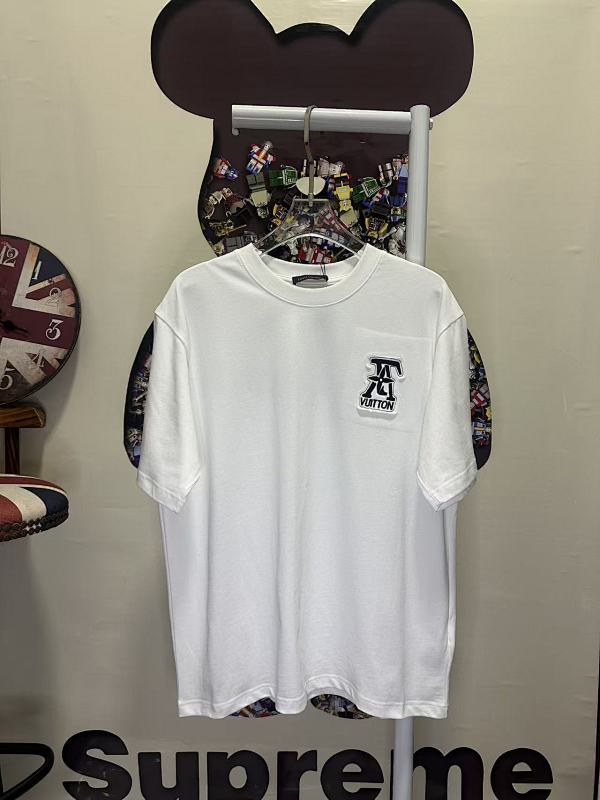 LOUIS VUITTON L26705 Short Sleeve T-Shirt Style 1
