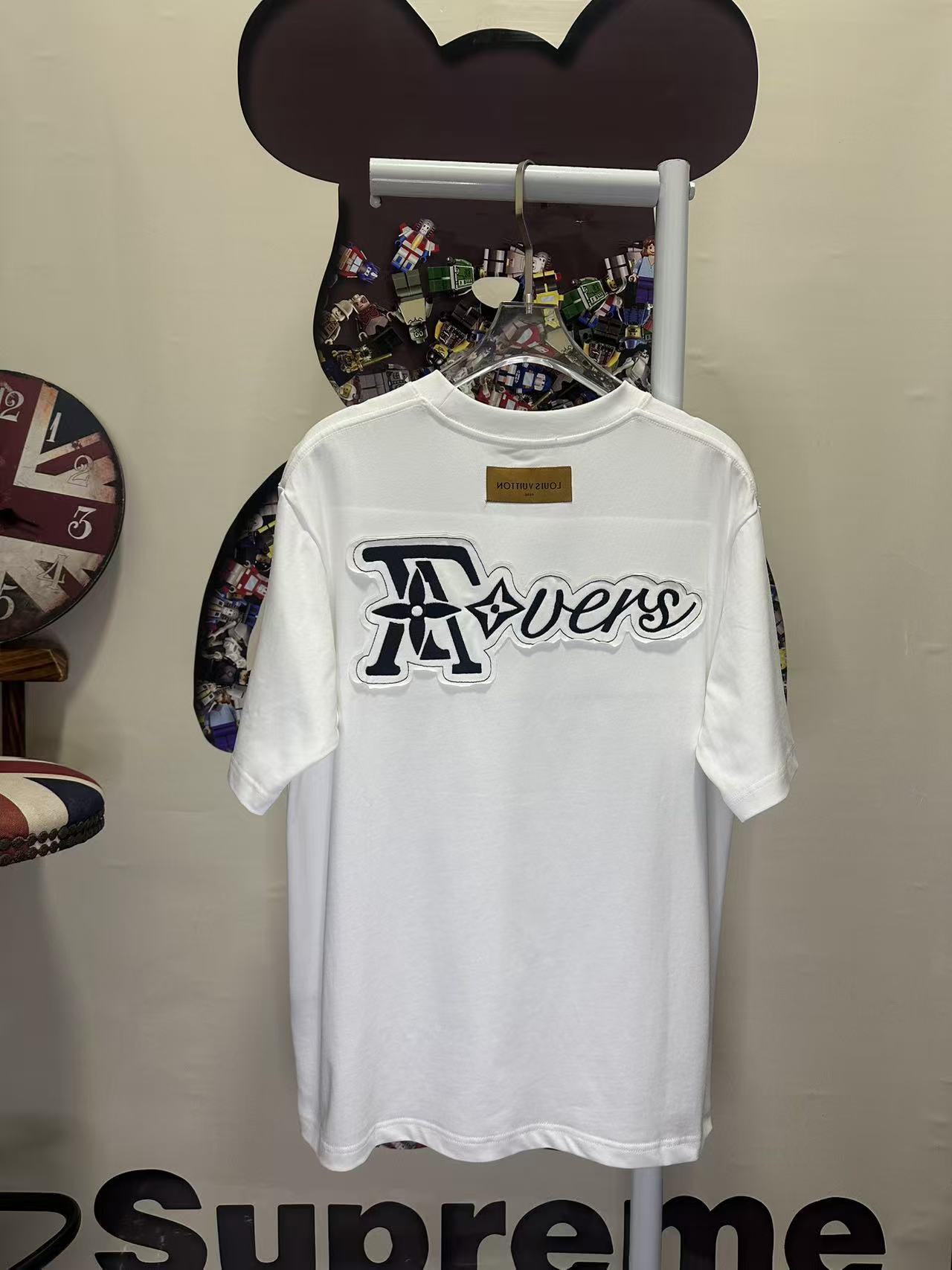 LOUIS VUITTON L26705 Short Sleeve T-Shirt Style 1