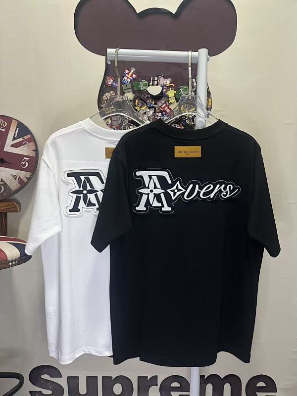 LOUIS VUITTON L26705 Short Sleeve T-Shirt Style 2