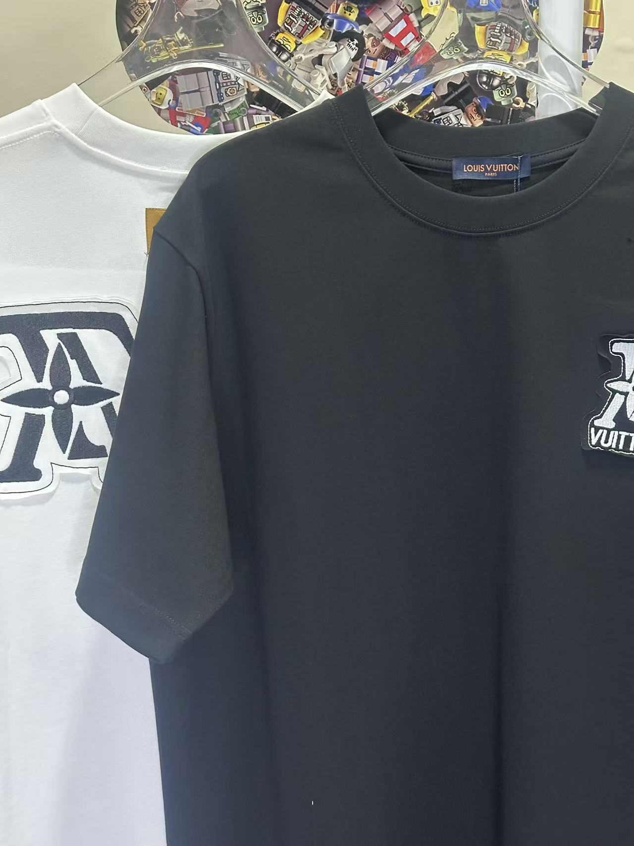 LOUIS VUITTON L26705 Short Sleeve T-Shirt Style 2