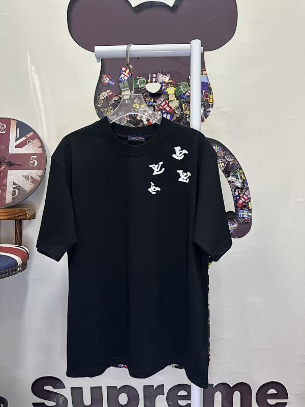 LOUIS VUITTON L26716 Short Sleeve T-Shirt Style 1