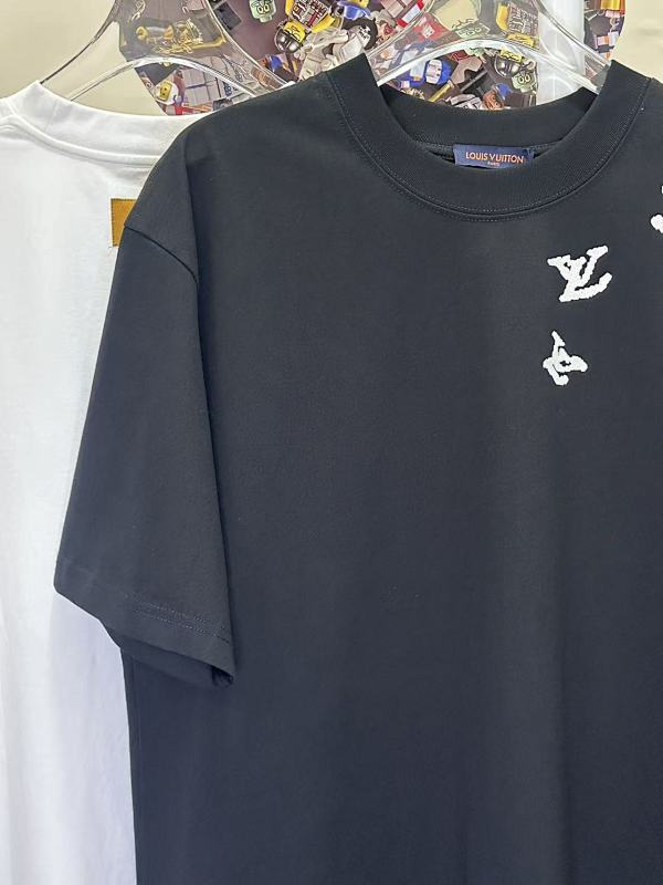 LOUIS VUITTON L26716 Short Sleeve T-Shirt Style 1