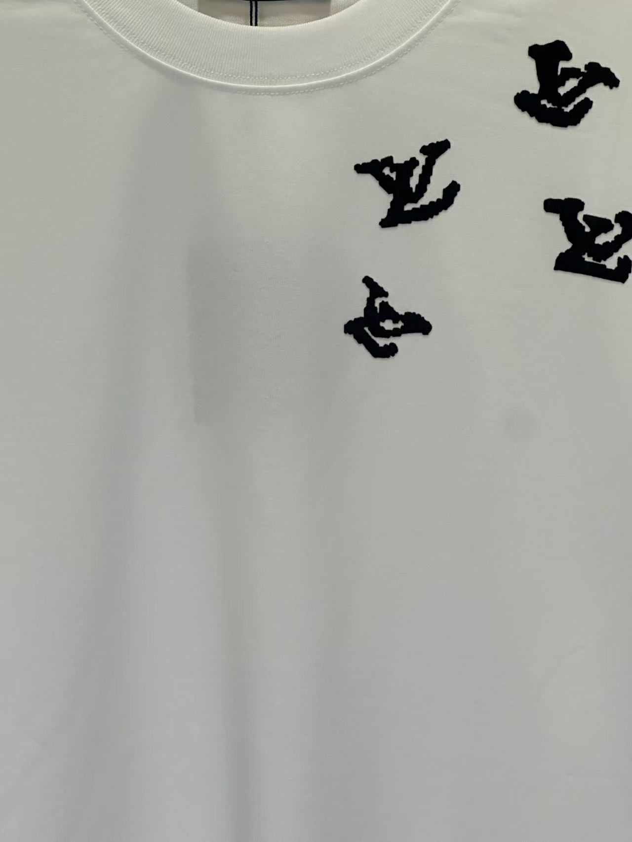 LOUIS VUITTON L26716 Short Sleeve T-Shirt Style 2