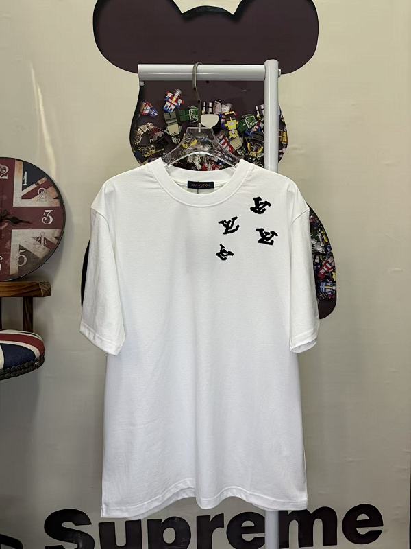 LOUIS VUITTON L26716 Short Sleeve T-Shirt Style 3