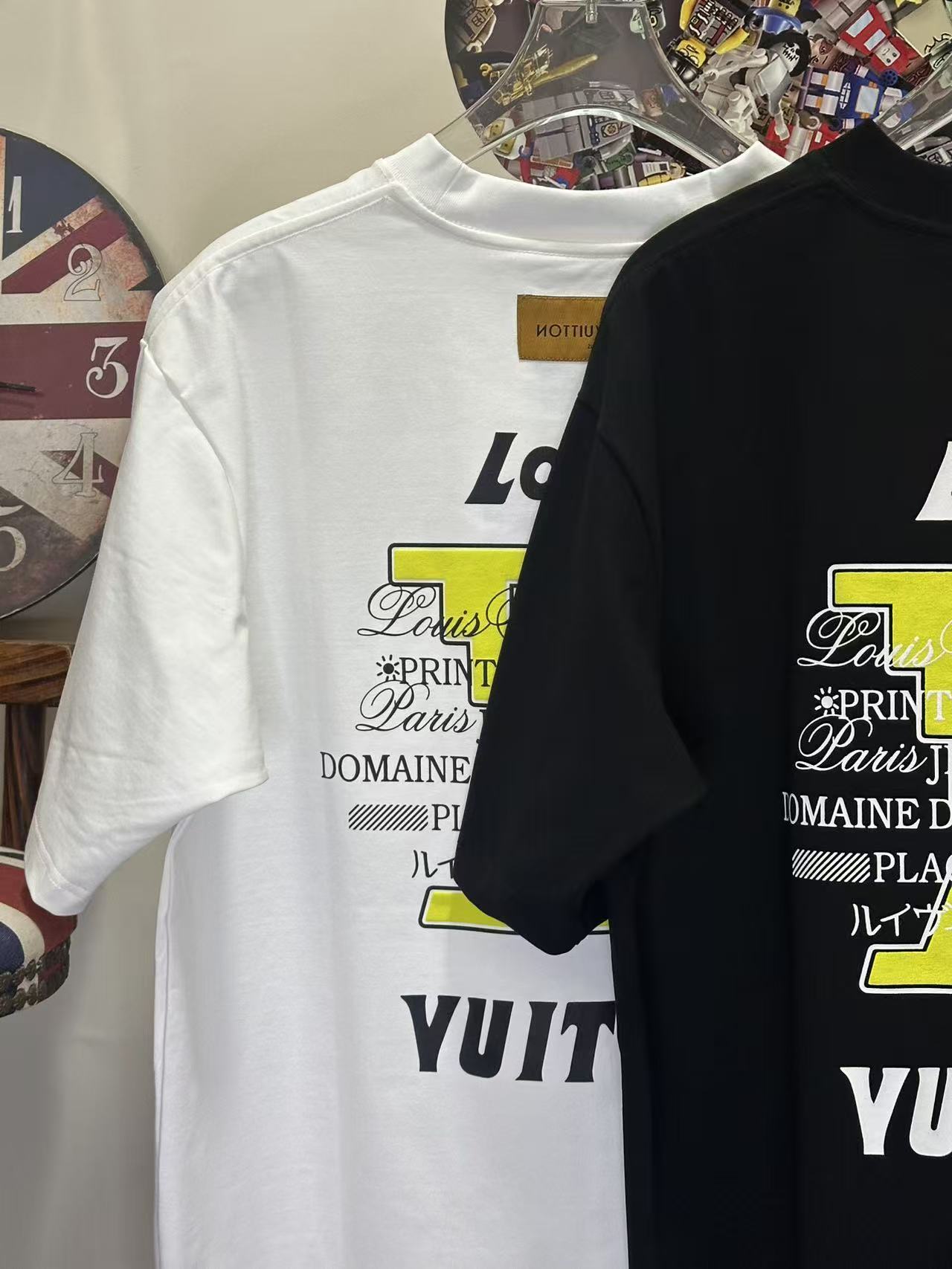 LOUIS VUITTON L26717 Short Sleeve T-Shirt Style 1