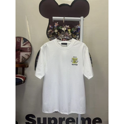 LOUIS VUITTON L26717 Short Sleeve T-Shirt Style 2 01