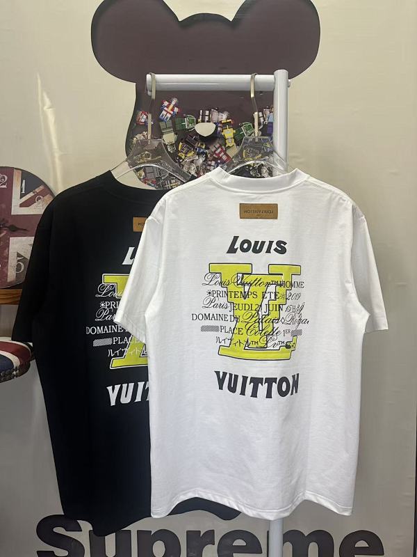 LOUIS VUITTON L26717 Short Sleeve T-Shirt Style 2