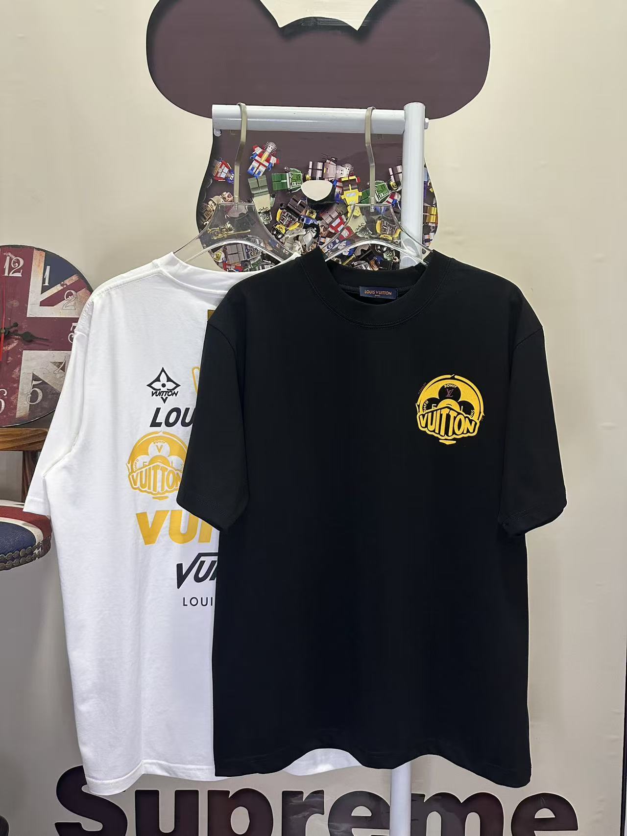LOUIS VUITTON L26718 Short Sleeve T-Shirt Style 1