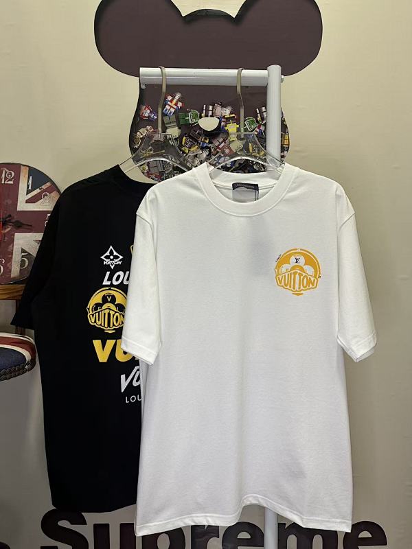 LOUIS VUITTON L26718 Short Sleeve T-Shirt Style 2