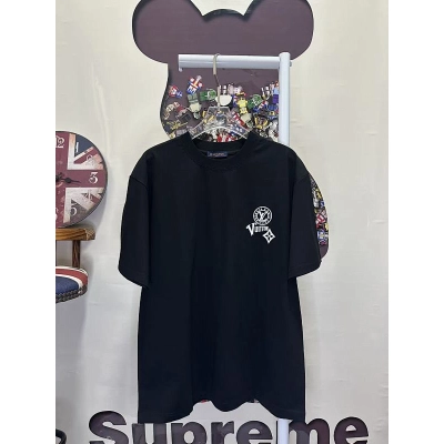 LOUIS VUITTON L26726 Short Sleeve T-Shirt Style 1 01