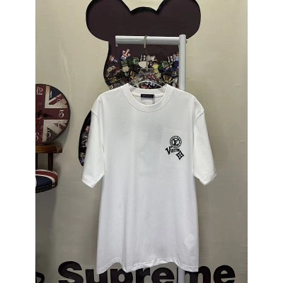 LOUIS VUITTON L26726 Short Sleeve T-Shirt Style 2 01