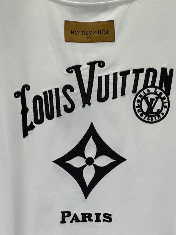 LOUIS VUITTON L26726 Short Sleeve T-Shirt Style 2