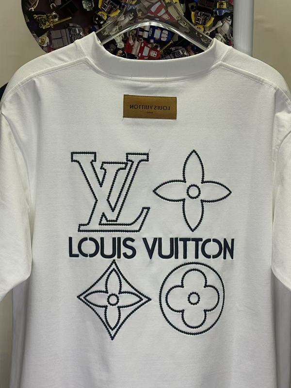 LOUIS VUITTON L26727 Short Sleeve T-Shirt Style 1