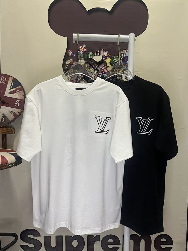 LOUIS VUITTON L26727 Short Sleeve T-Shirt Style 1