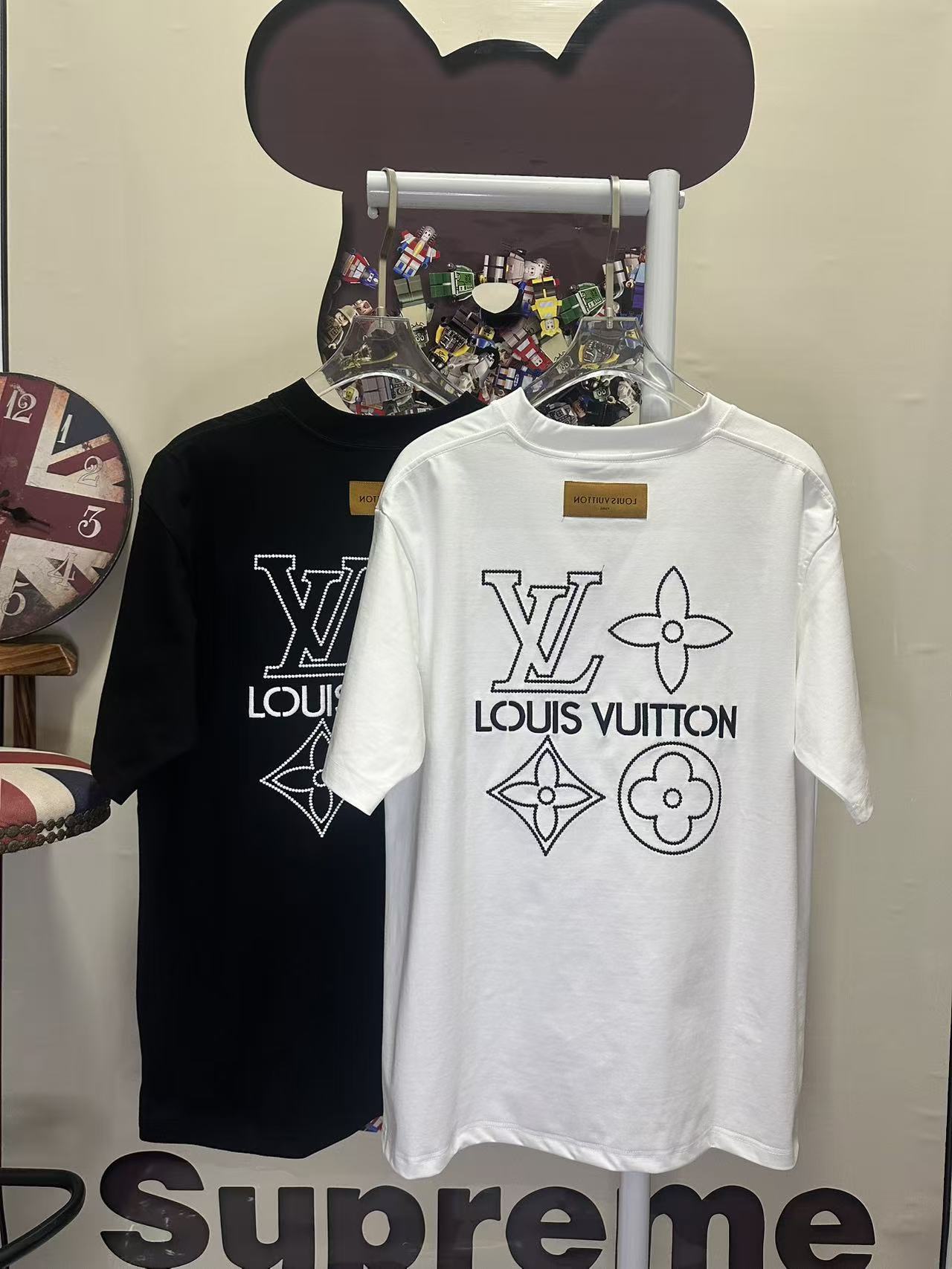 LOUIS VUITTON L26727 Short Sleeve T-Shirt Style 1