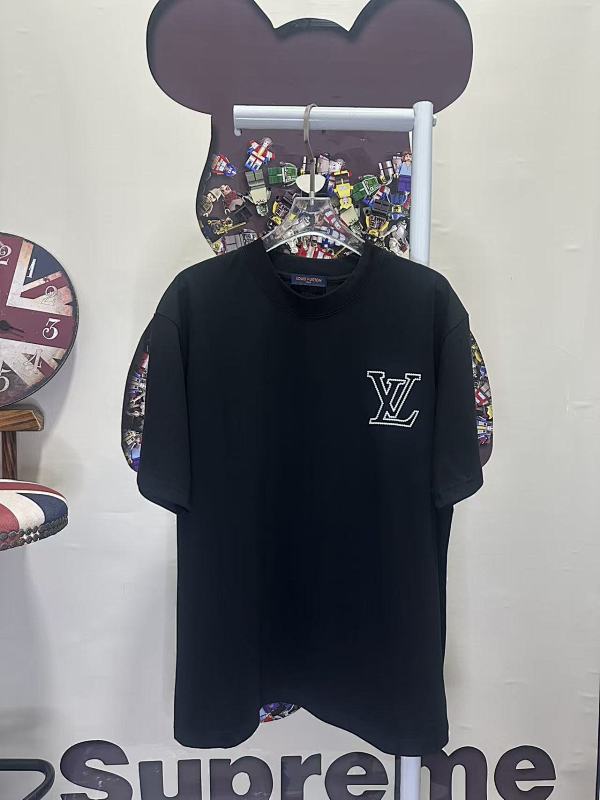 LOUIS VUITTON L26727 Short Sleeve T-Shirt Style 2