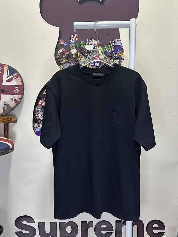 LOUIS VUITTON L26728 Short Sleeve T-Shirt Style 2