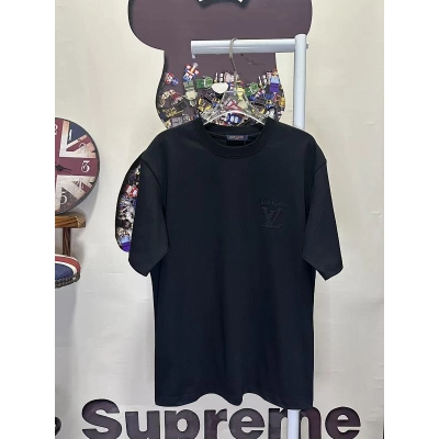 LOUIS VUITTON L26728 Short Sleeve T-Shirt Style 2 01