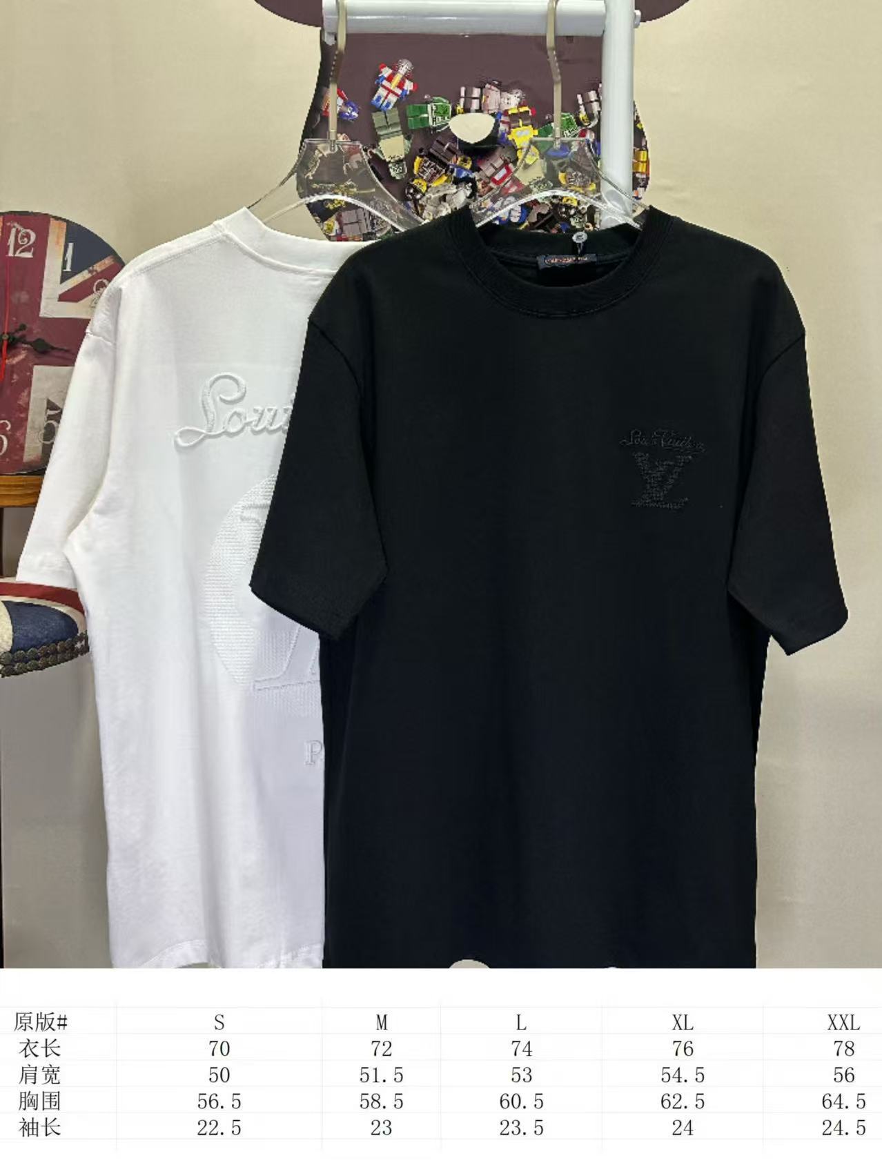 LOUIS VUITTON L26728 Short Sleeve T-Shirt Style 2